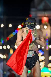 BIB: 100, 003
                            <button type="button" onclick="openModal(24884904)" class="btn btn-primary btn-sm float-right btn-popup" data-toggle="modal" data-target=".modal-high-quality">
                        <i class="fas fa-shopping-cart"></i> Add to Cart
                    </button>
                                            <button type="button" onclick="isThisMe(24884904, true)" class="btn btn-success btn-sm float-right btn-popup btn-isme hidden" data-toggle="tooltip" data-placement="bottom" title="นี่คือรูปของคุณใช่ไหม คลิกที่นี่เพื่อเอาเข้าอัลบั้ม">
                        <i class="fas fa-plus"></i> Add to album
                    </button>
                    <button type="button" onclick="isThisMe(24884904, false)" class="btn btn-warning btn-sm float-right btn-popup btn-isnotme hidden">
                        <i class="fas fa-ban"></i> Remove from album
                    </button>